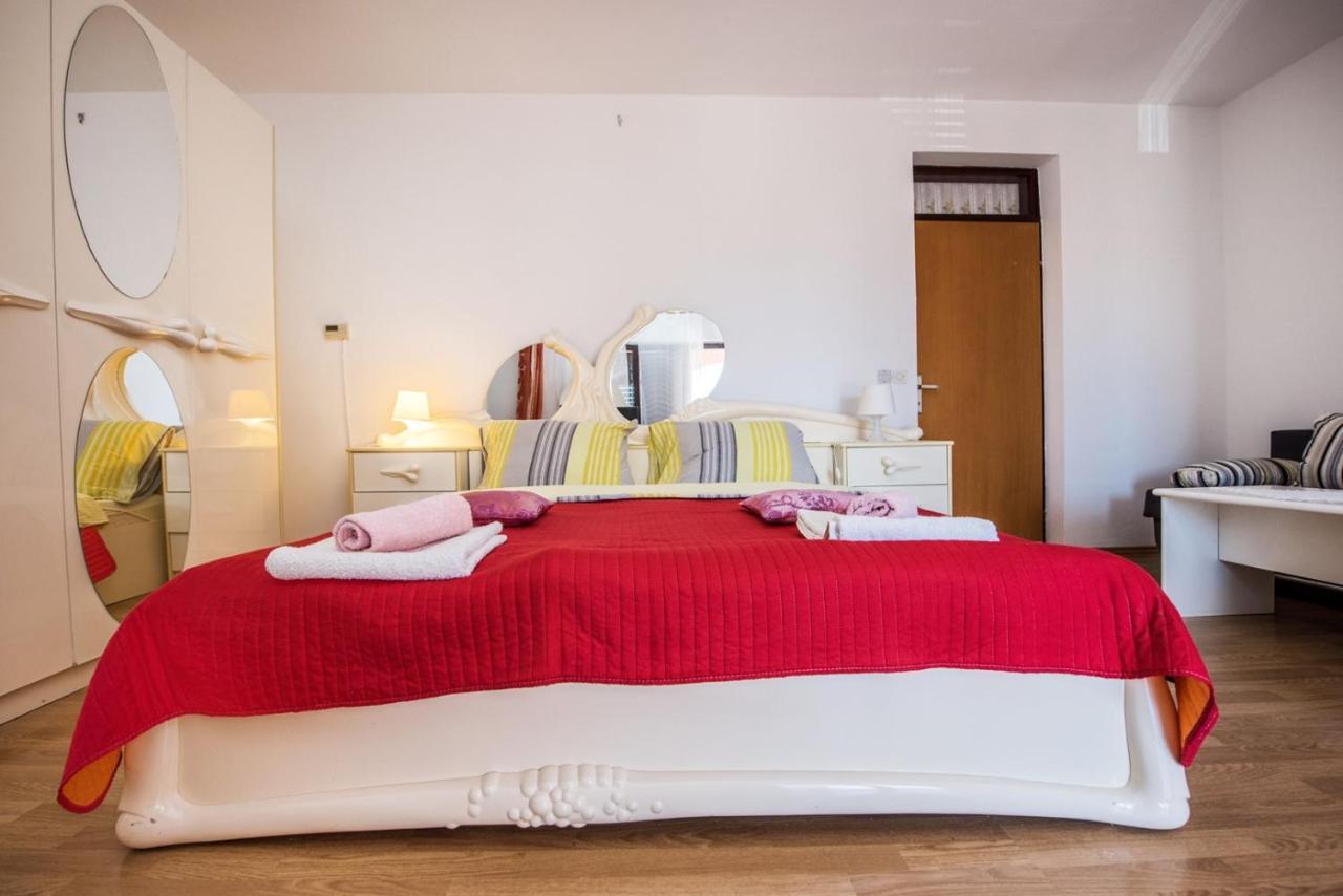 Two Bed Rooms Fortuna Near The Beach Poreč Exteriér fotografie